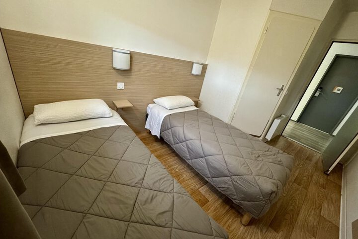 Room 17 of 30