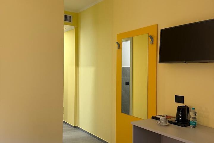 Room 36 of 104