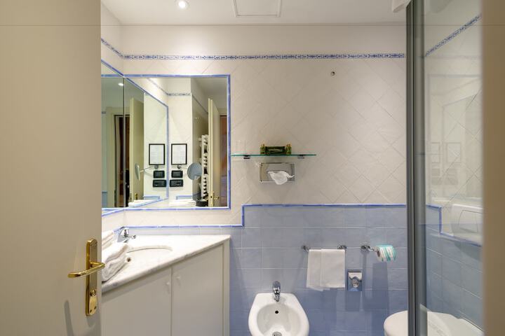 Bathroom Interior Photo