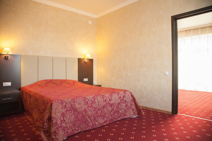Room 3 of 22