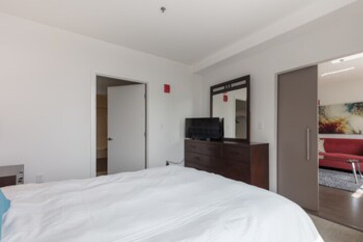 Room 28 of 29