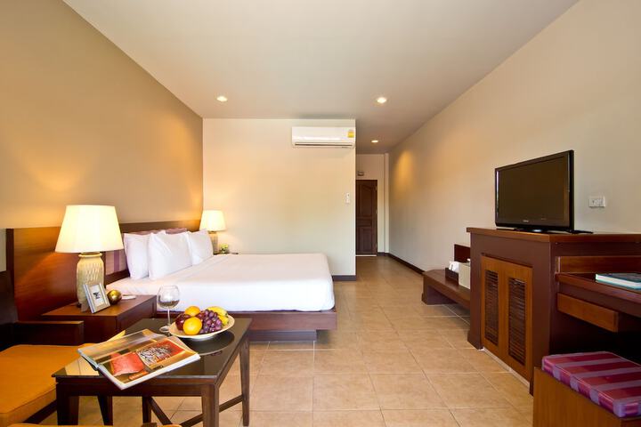 Room 10 of 36