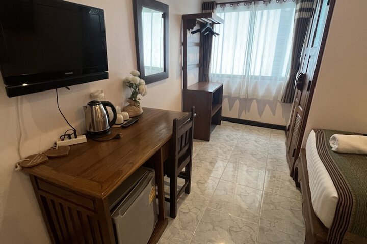 Room 99 of 155