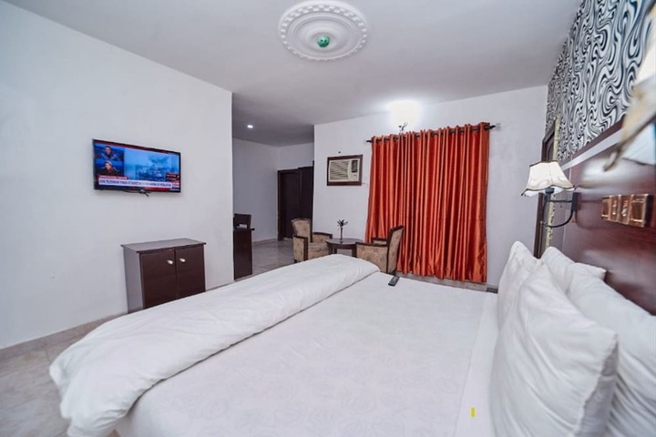 Room 22 of 51