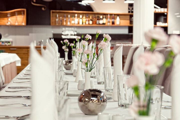 Dining 40 of 67