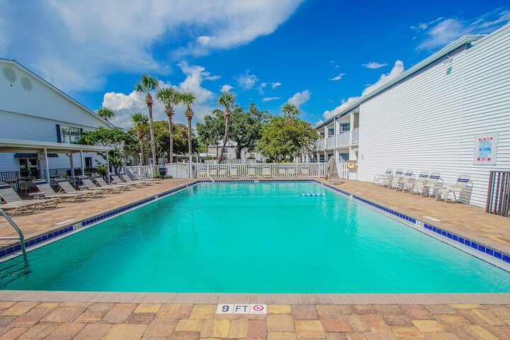 Pool 60 of 88