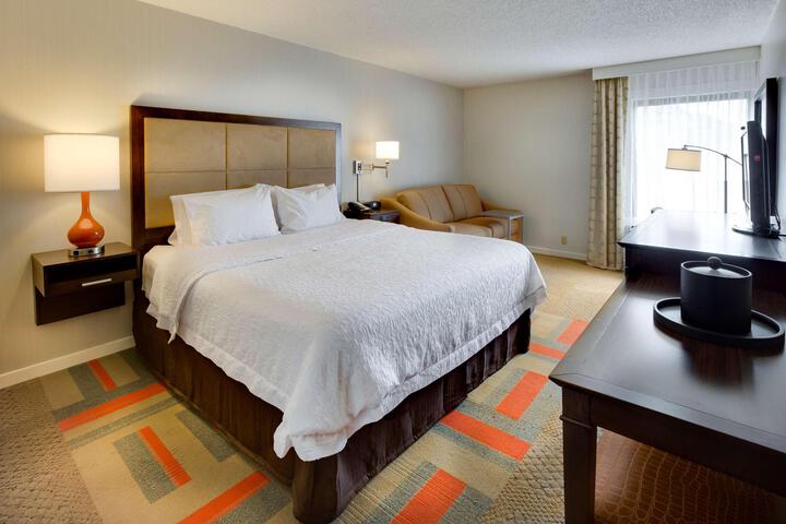 1 King Bed (3 of 16)