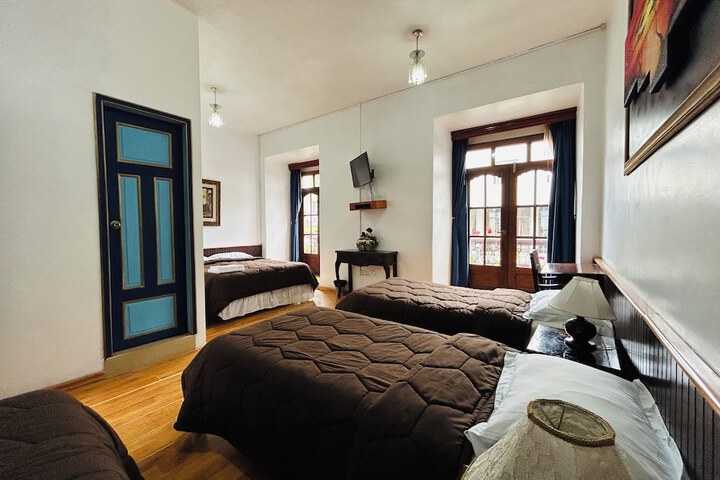 Room 6 of 34