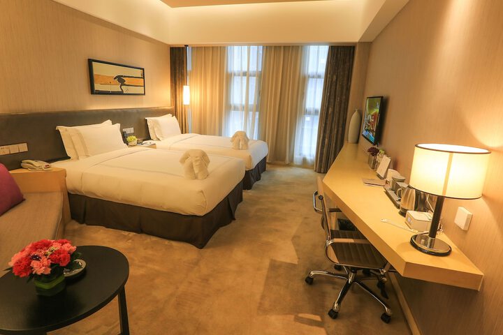 Room 10 of 57