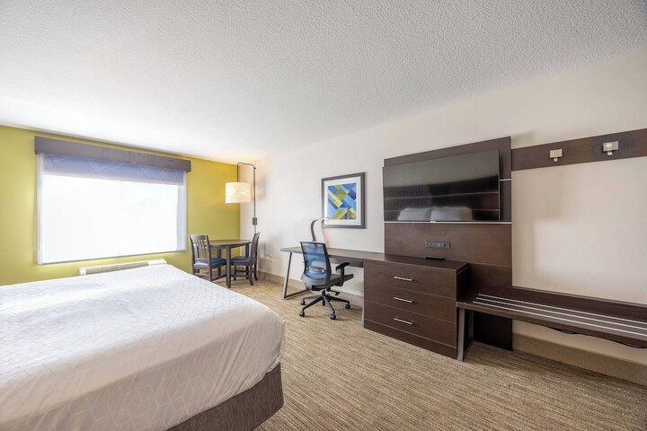 Room 16 of 78