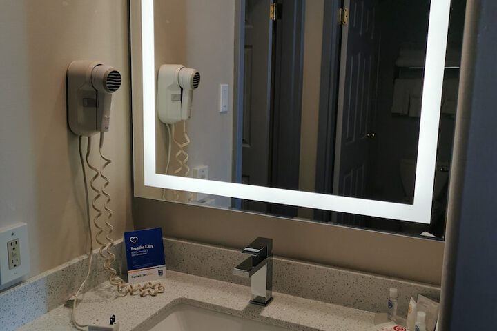 Clean Restrooms
