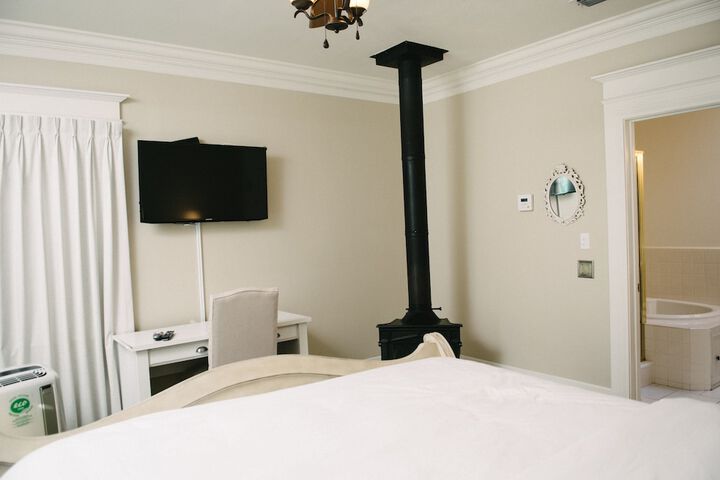 Room 2 of 47