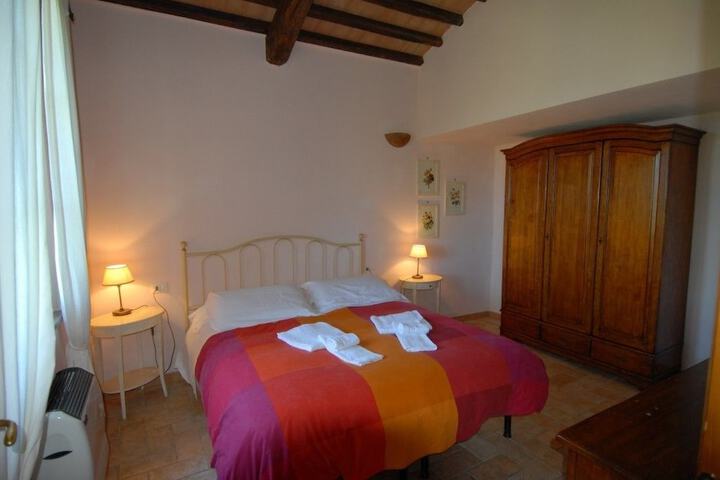 Room 14 of 62