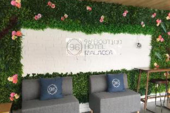 96 boutique hotel