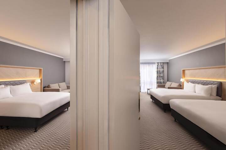 Room 6 of 88