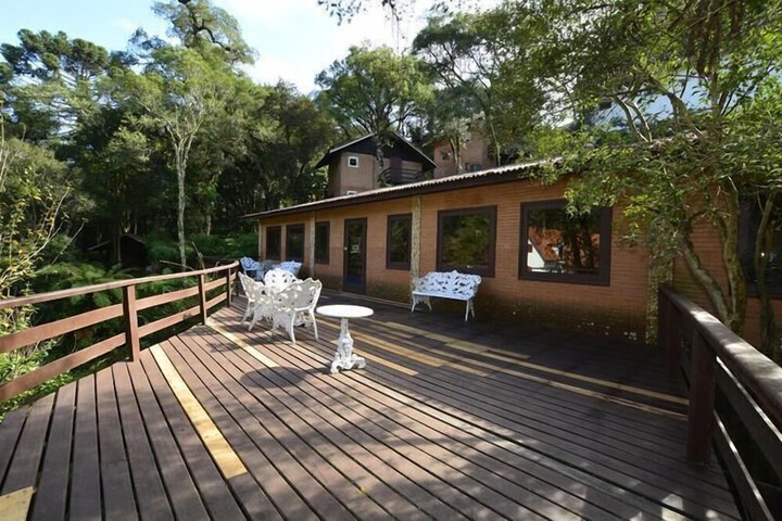 Sundeck 35 of 39