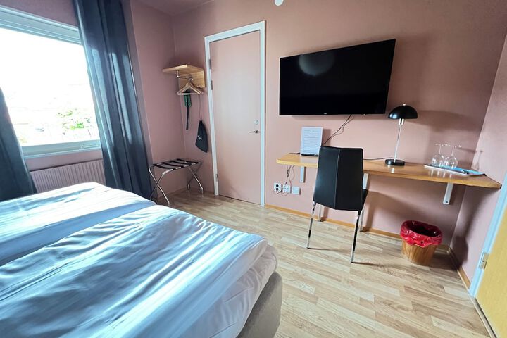 Room 17 of 31