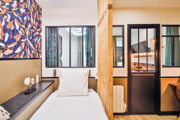 Room 14 of 52