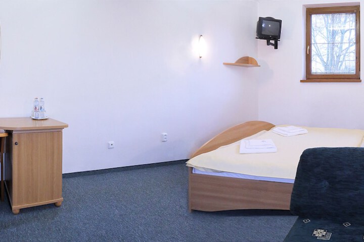 Room 3 of 17