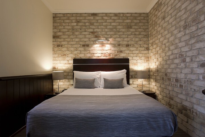 Room 12 of 47