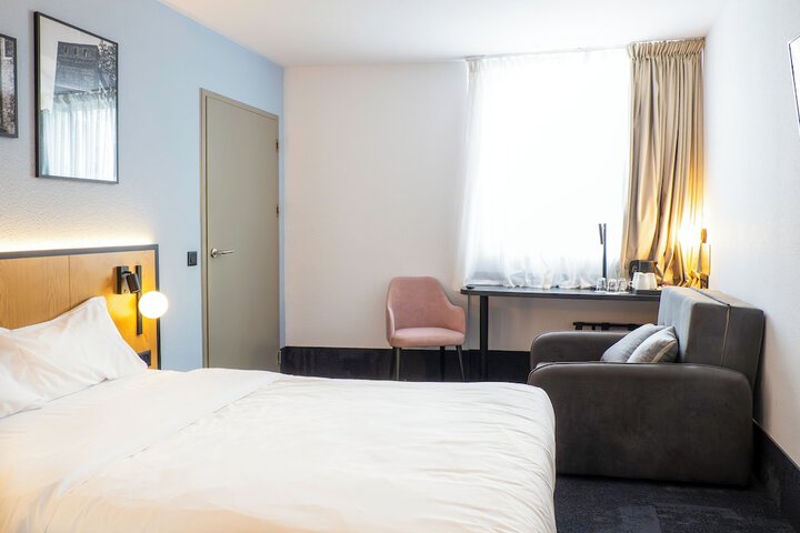 Room 13 of 47
