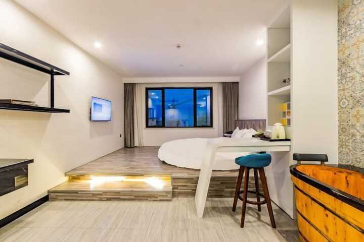 Room 21 of 79
