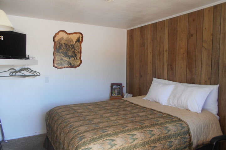Room 9 of 35