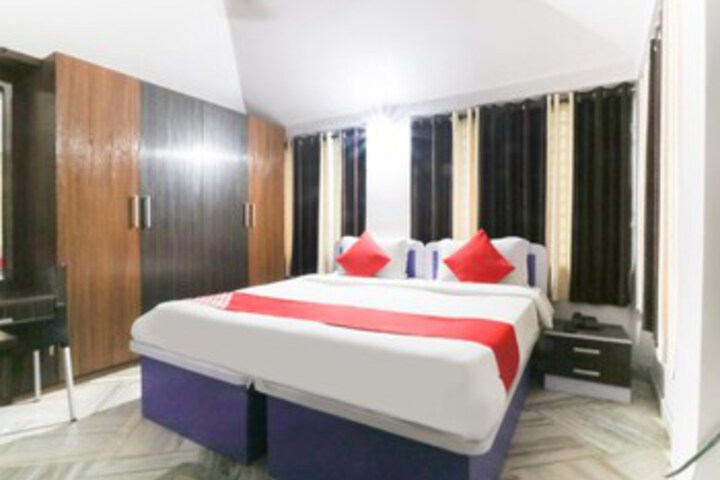 Room 44 of 71