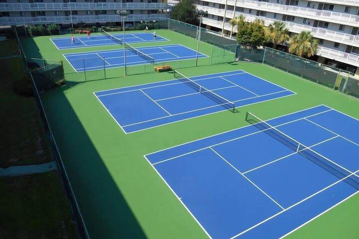 Tennis court