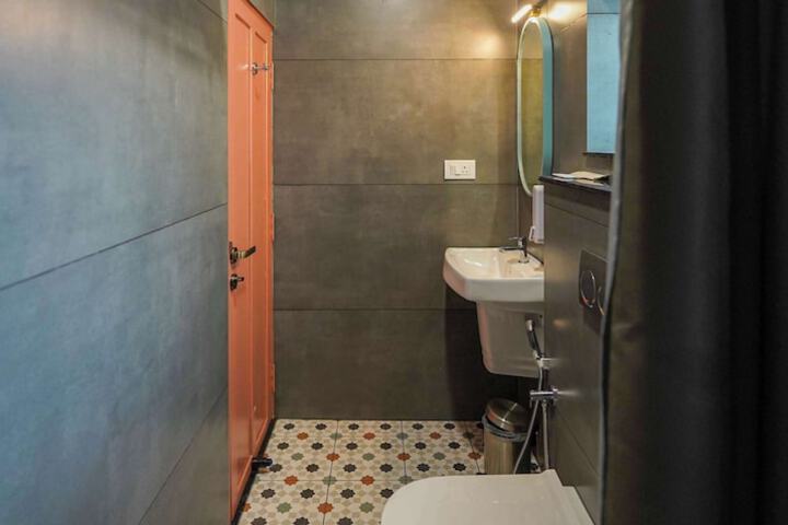 Room 30 of 56