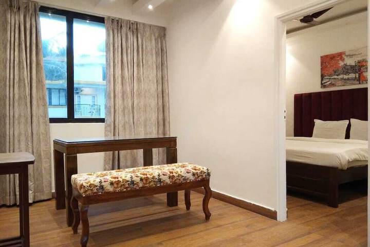 Room 46 of 77