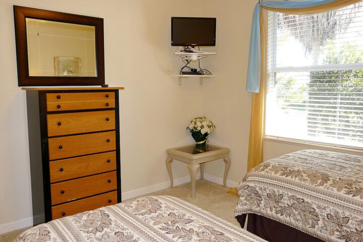 Room 5 of 85