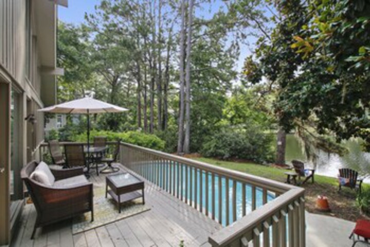 Terrace/Patio 2 of 8