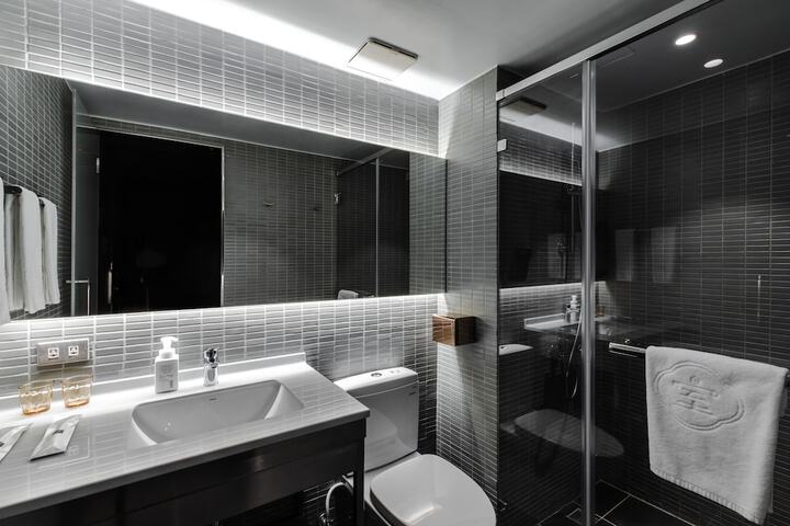 Room 47 of 59