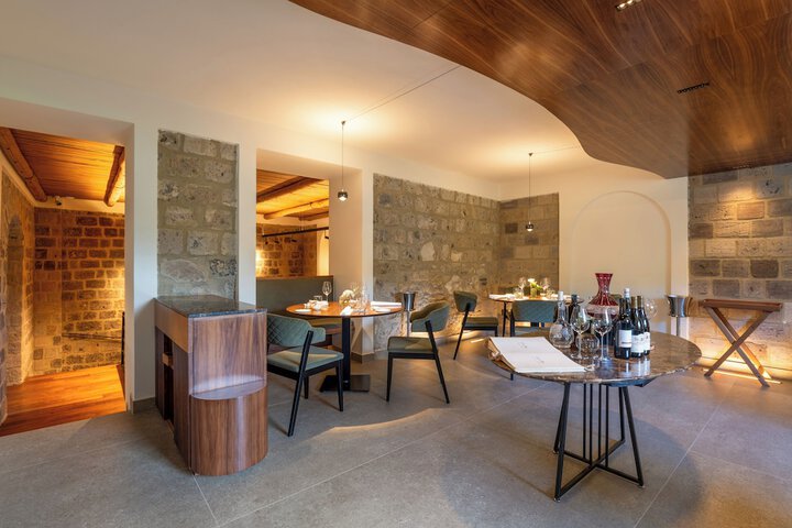 Dining 108 of 155