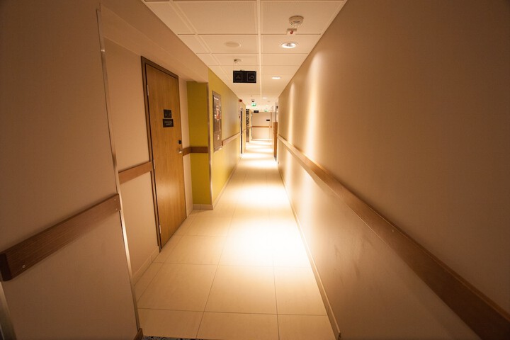 Ballroom/Hall 81 of 87