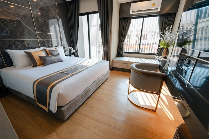 Room 3 of 13