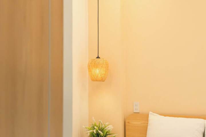 Room 13 of 63
