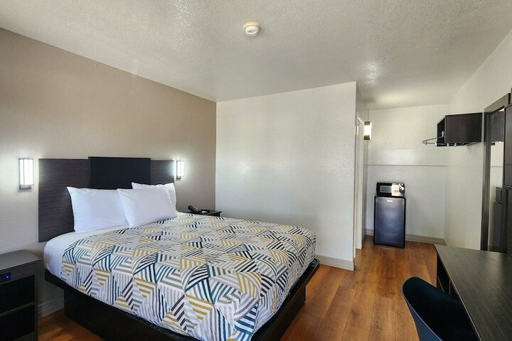 Room 49 of 125