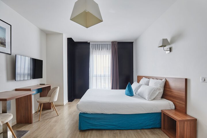 Room 8 of 39