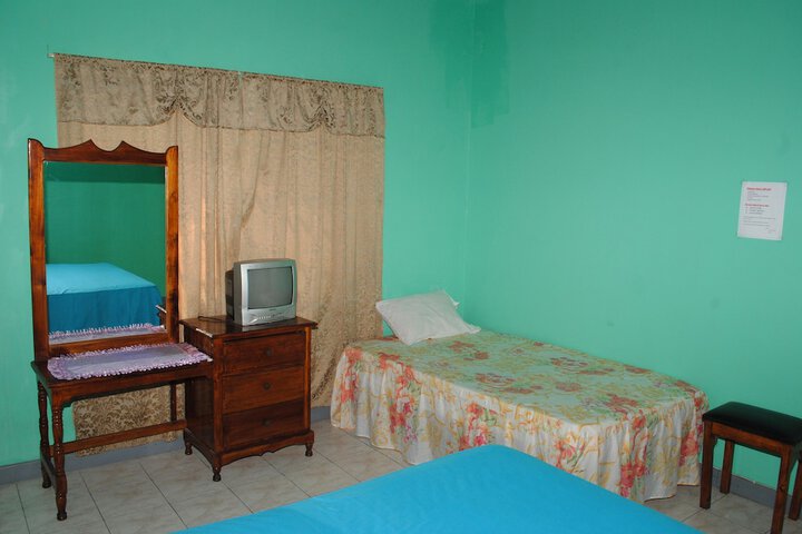 Room 11 of 29