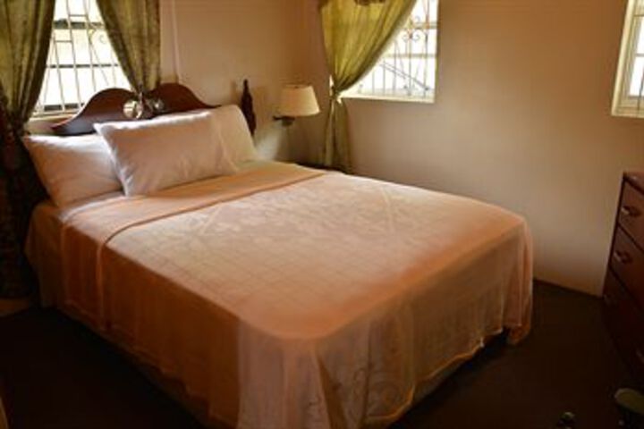 Room 17 of 39