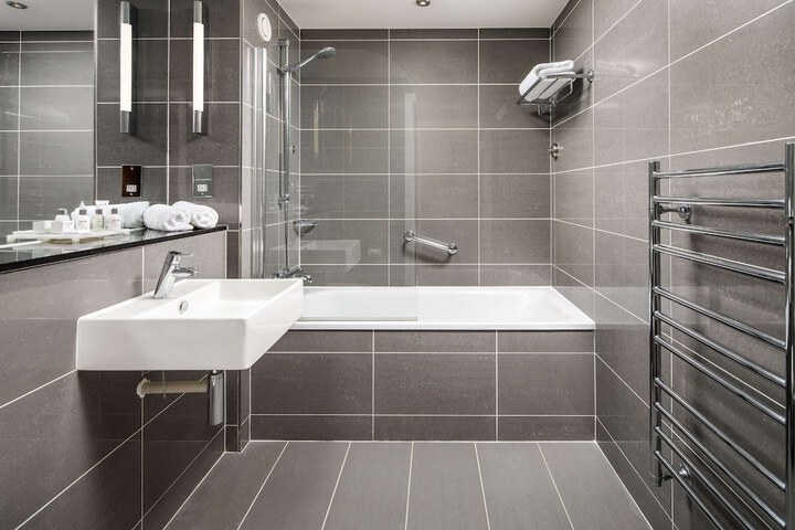 Clean Restrooms