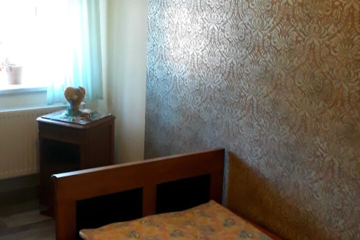Room 17 of 47