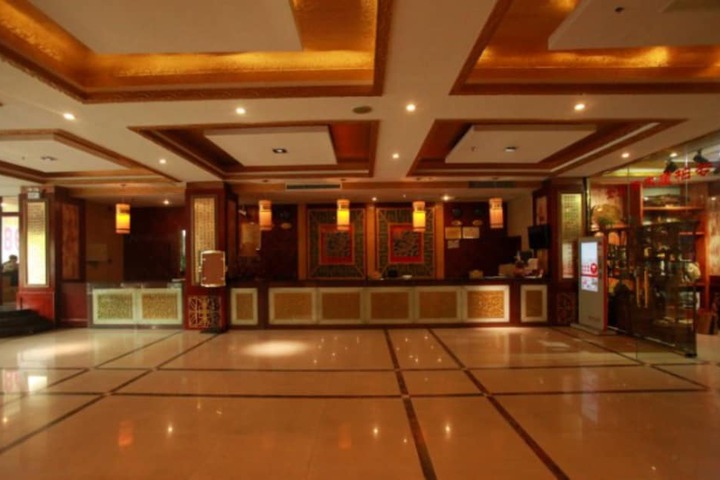 Concierge desk