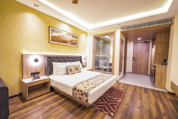 Room 14 of 51
