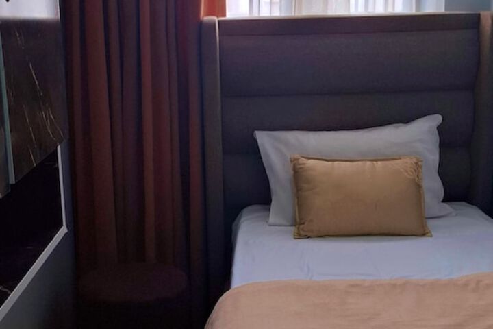 Room 15 of 29