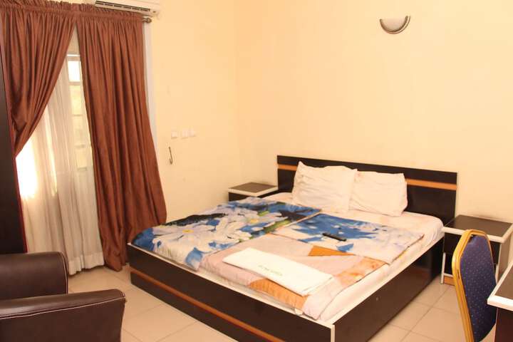 Room 2 of 13