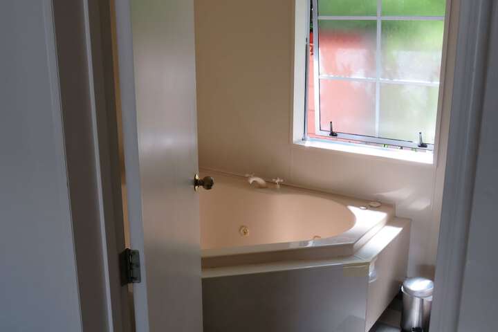 Room 84 of 141