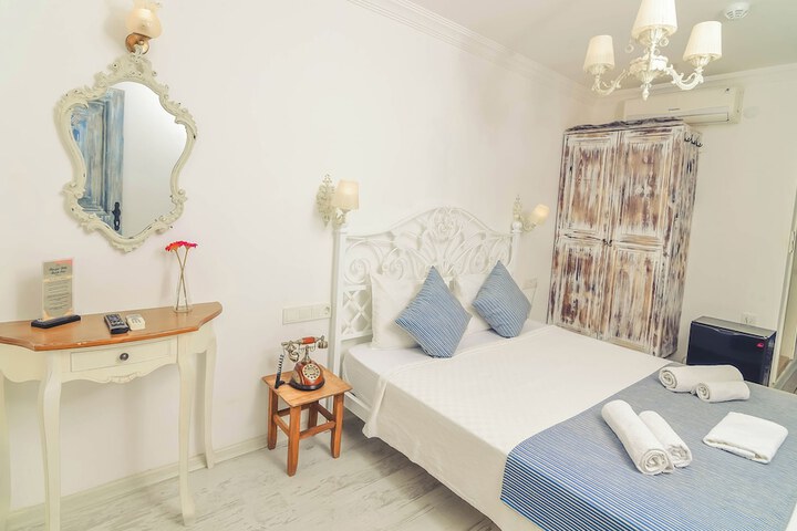 Room 43 of 78